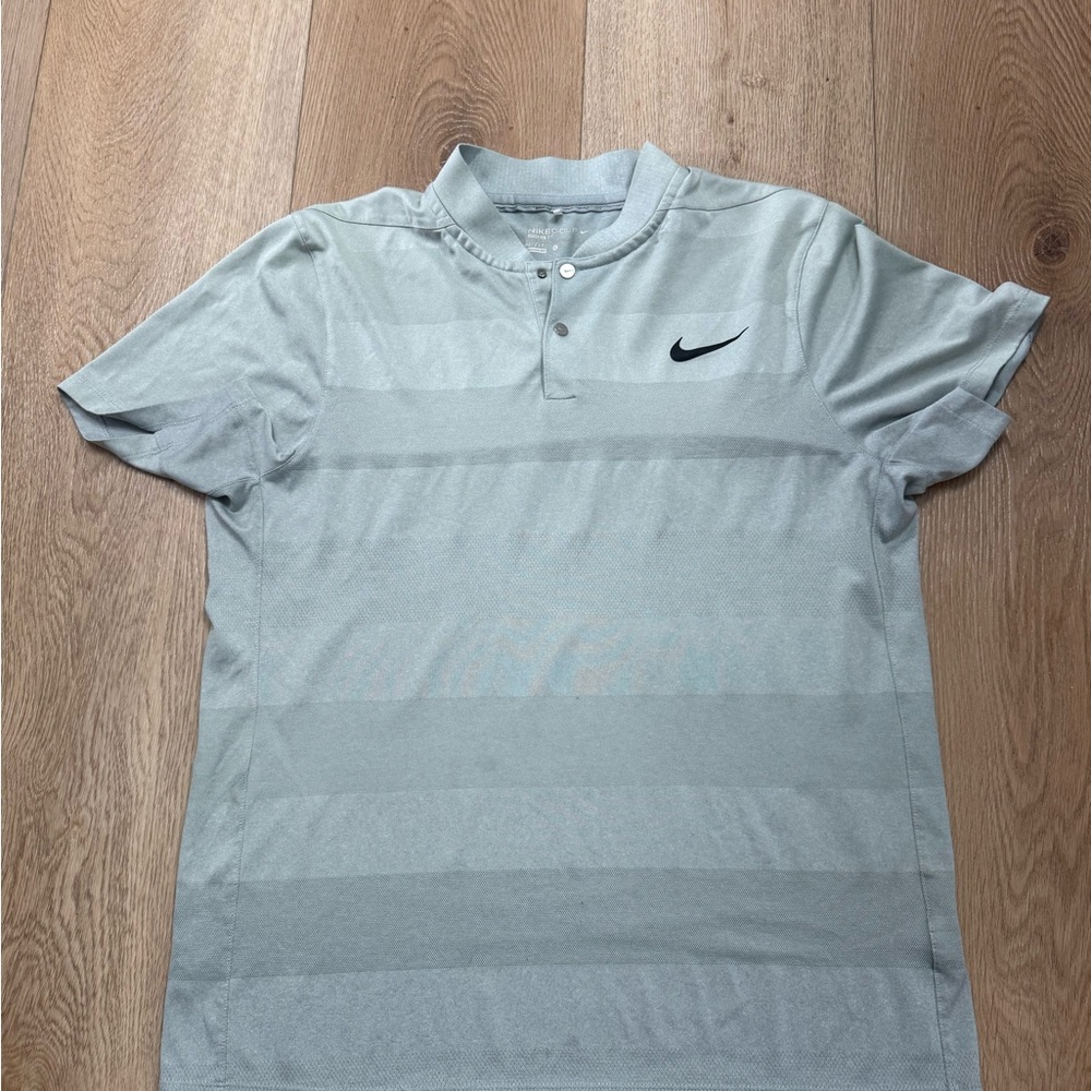 Nike Men’s Light Grey Striped Performance Polo